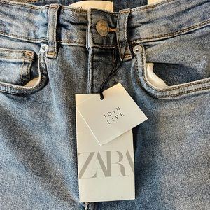 NWT ZARA Cropped Flare Denim (light wash only)